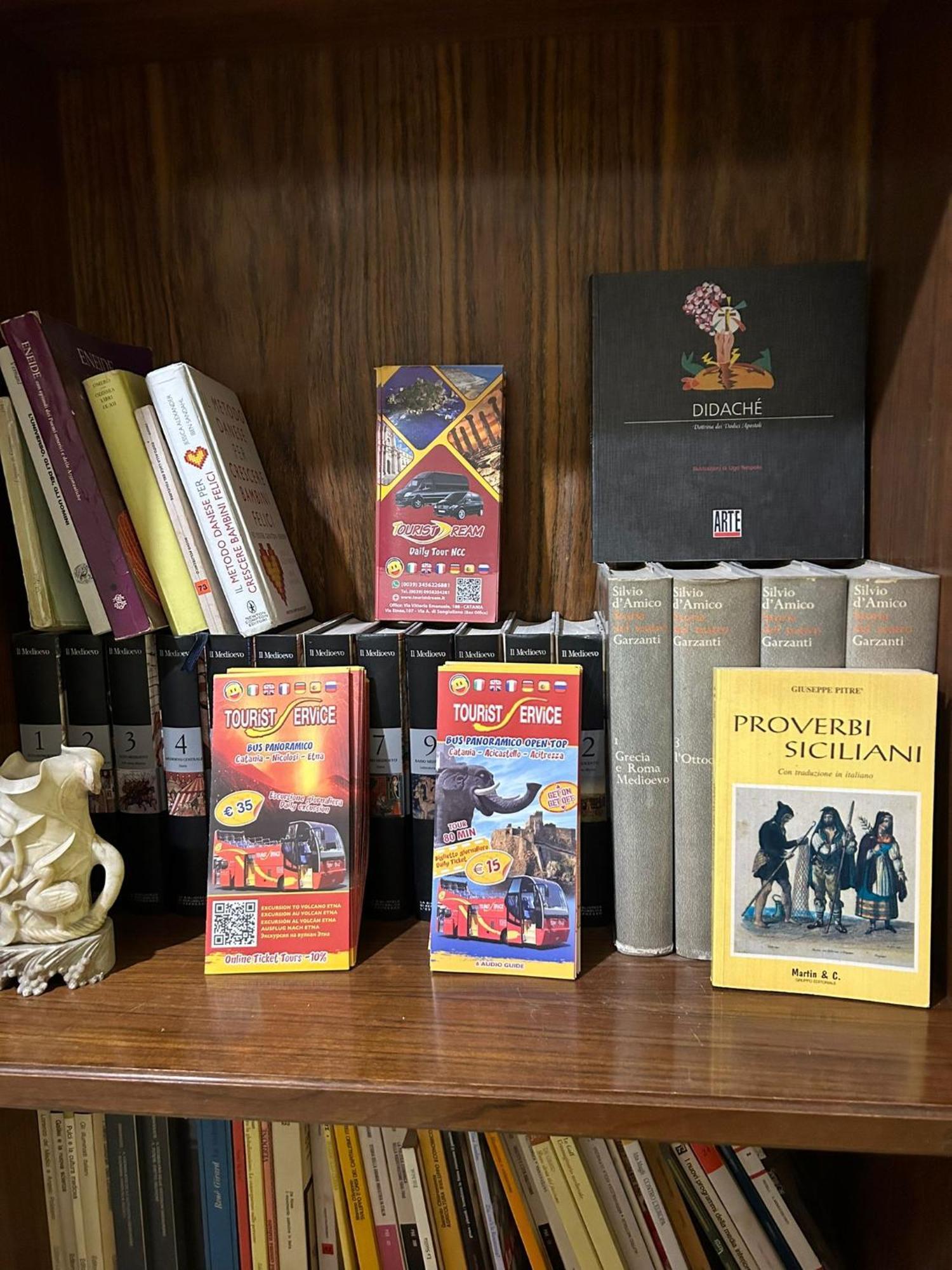 Bed And Books Bed and Breakfast CTA Eksteriør billede