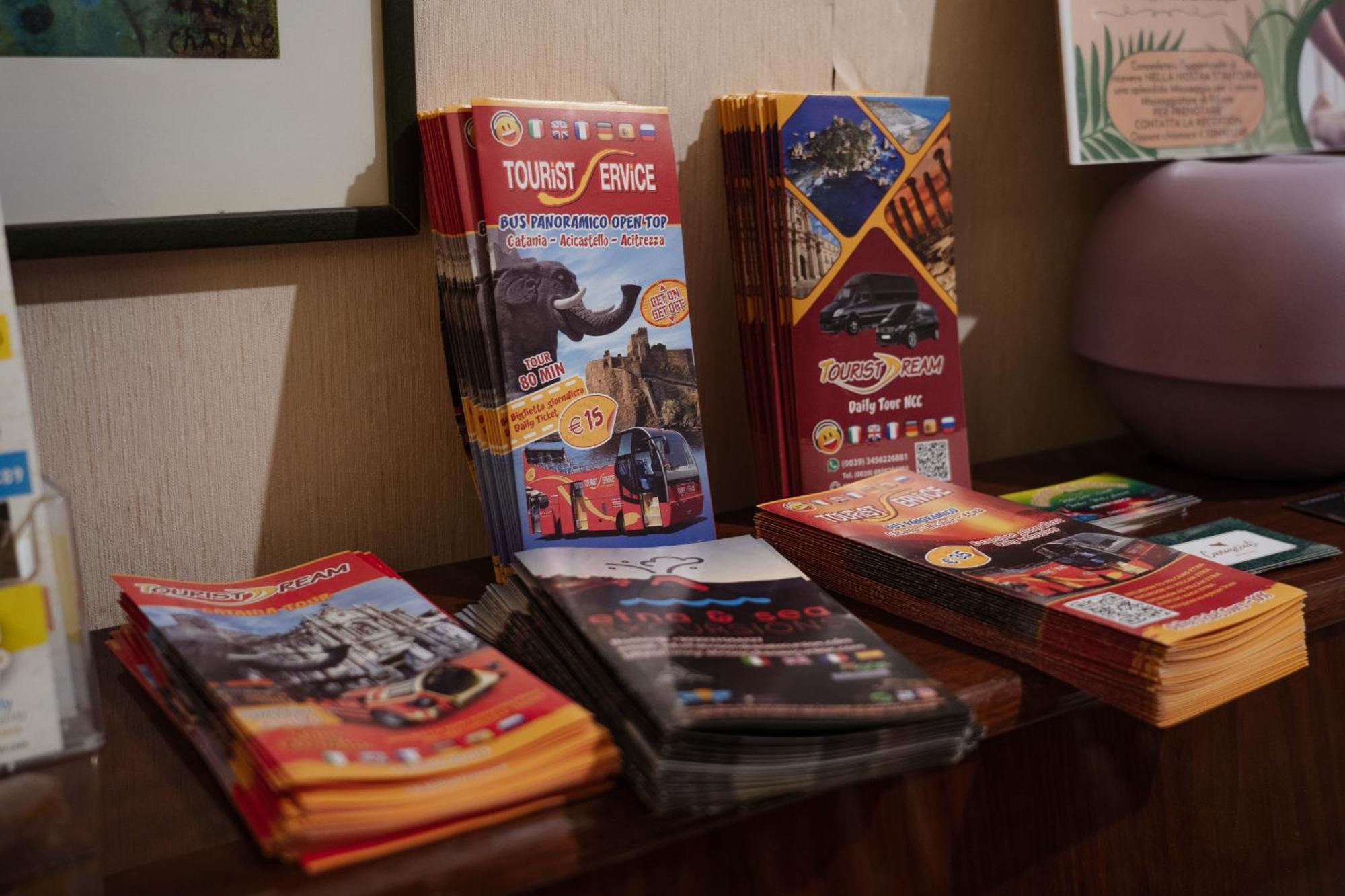 Bed And Books Bed and Breakfast CTA Eksteriør billede